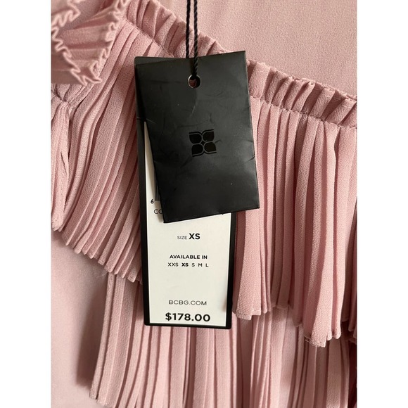 NWT $178 BCBG Maxazria Lorain Pleated Ruffle Applique Top Size XS Pink - Picture 4 of 6